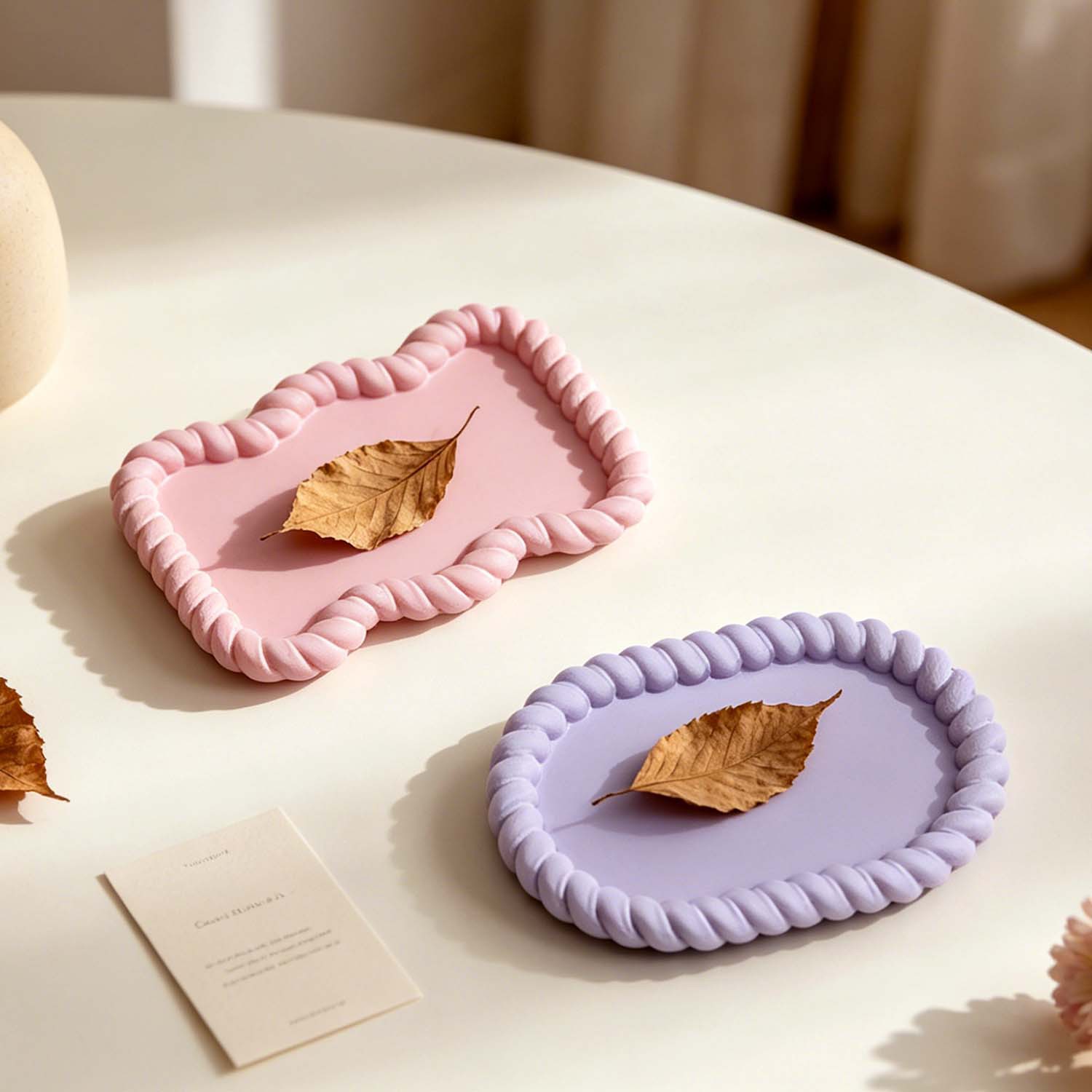 Une variété d'ensembles de sou - Serving Tray Mold avis et prix